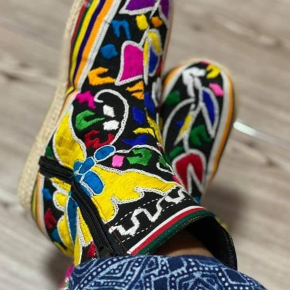 Shoes - Picture 6 of 6